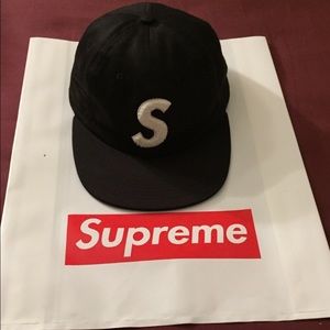 Supreme s panel cap