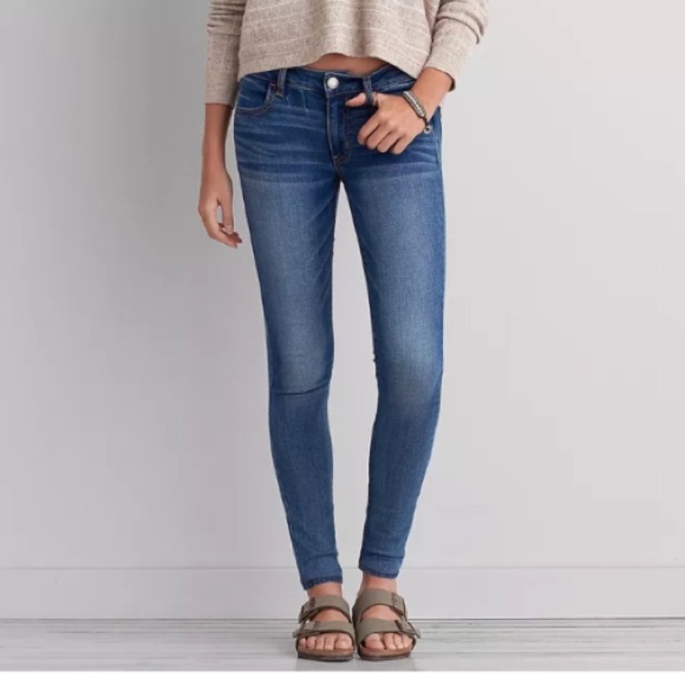 Women's American Eagle Jeans Sz. 6