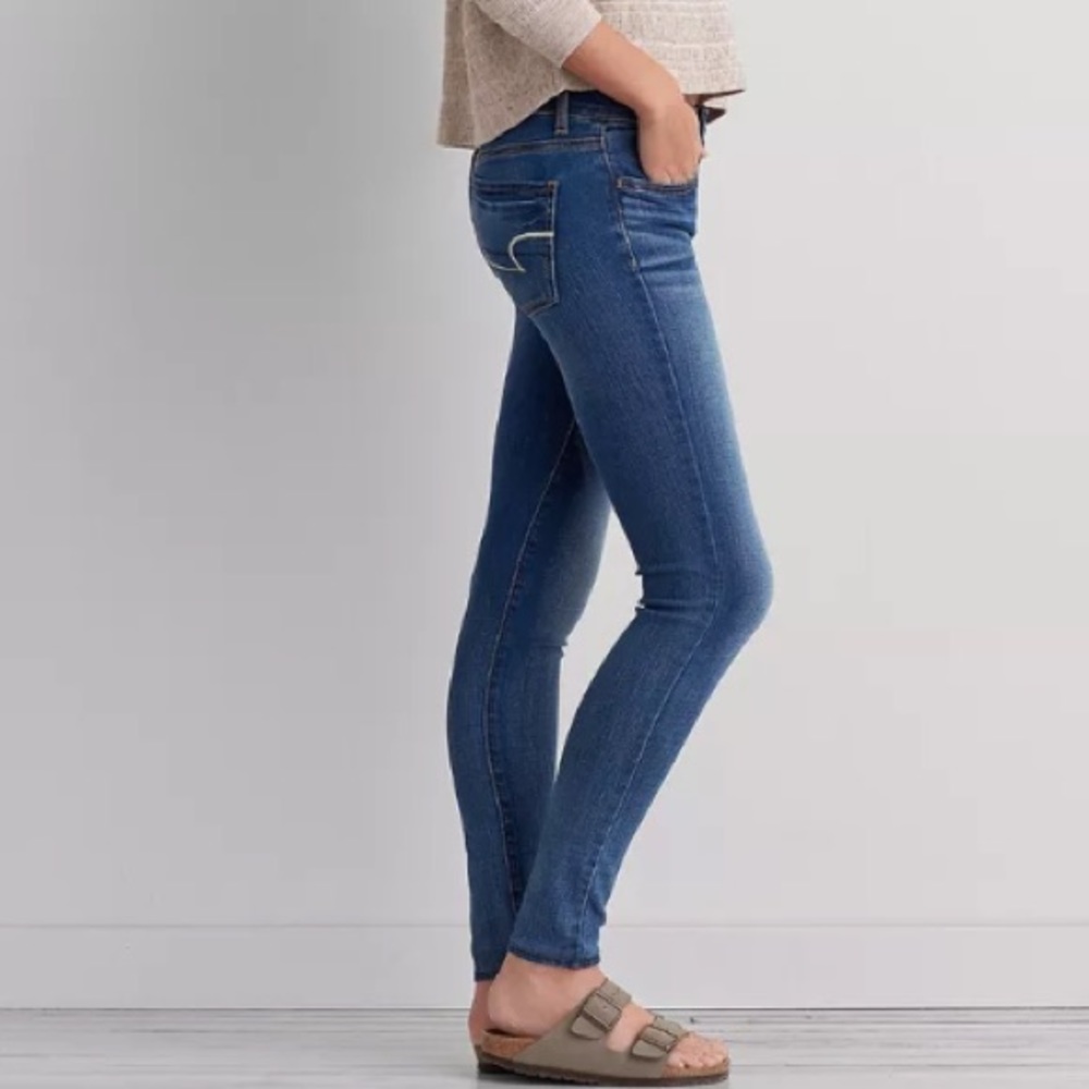 Women's American Eagle Jeans Sz. 6 - Picture 2 of 3