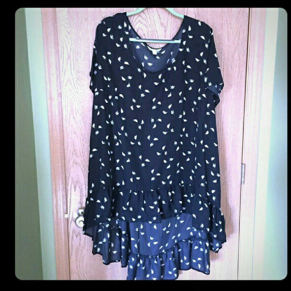 🎉🌟Sale🌟🎉Boutique 4x HI Low Shirt.