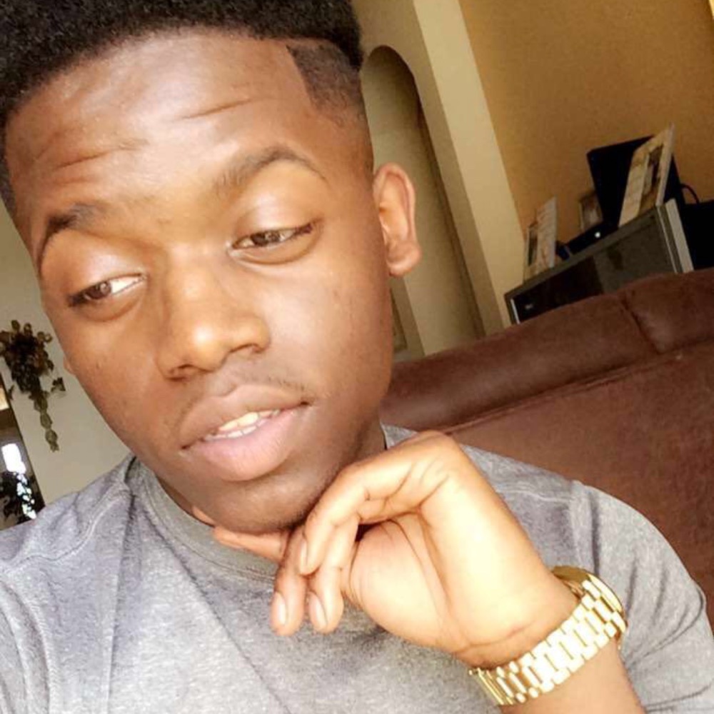 Meet your Posher, Deonte