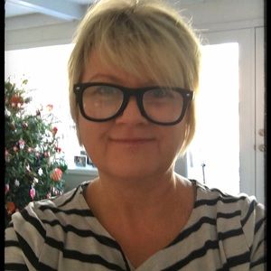 Meet your Posher, Lone