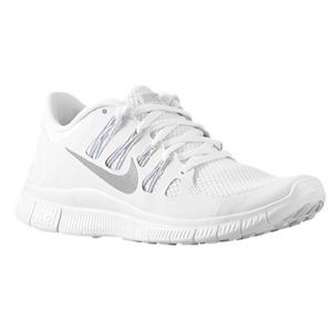 White Nike Free 5.0