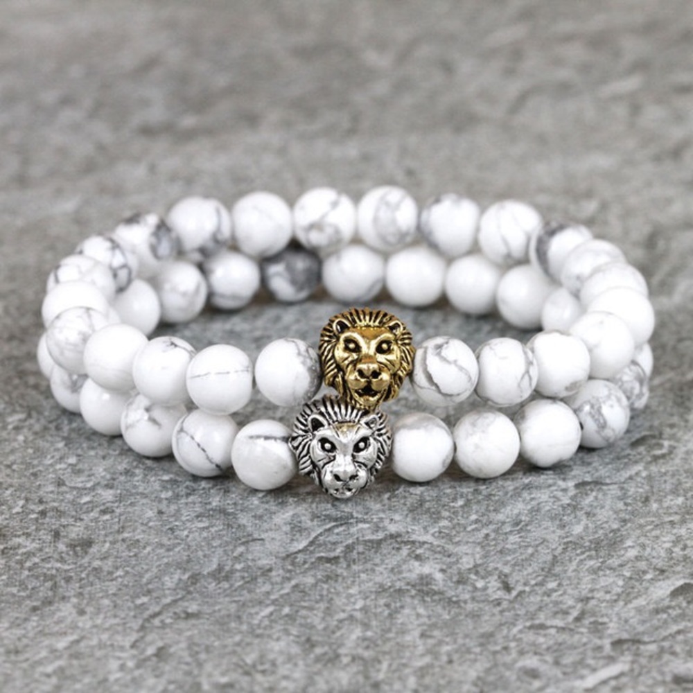 In box gold/marble bracelet!