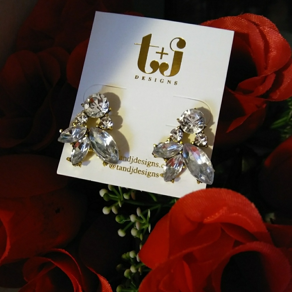 Crystal Ivy Studs **ONLY 5 LEFT**