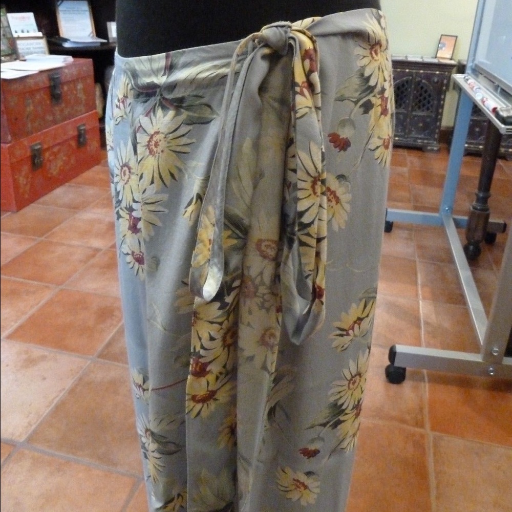 Funky Daisy Pants