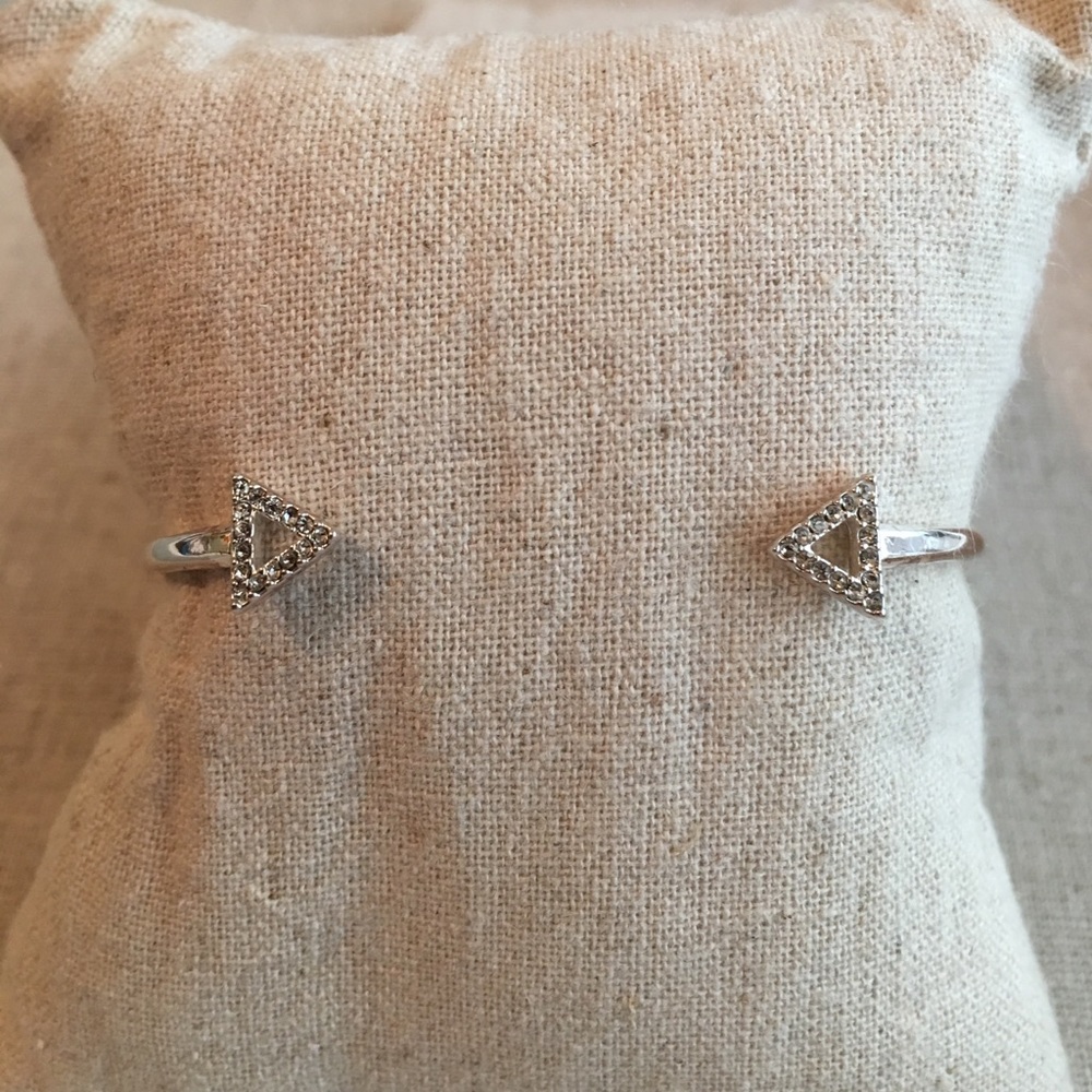 Stella & Dot Pave Arrow Cuff
