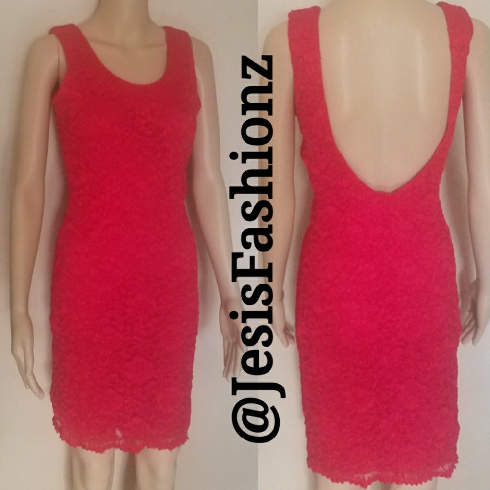 3/$15🎯Concepts Red Lace Overlay Body Con Dress