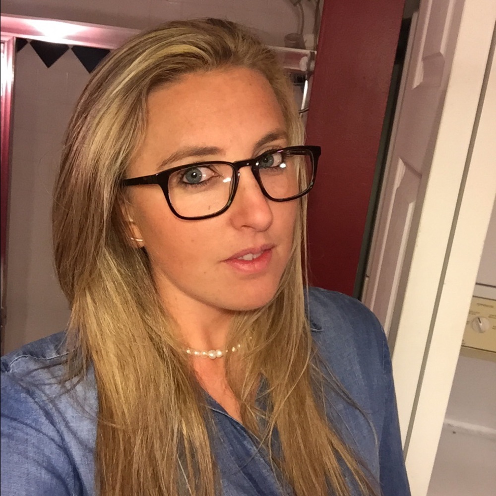 Meet your Posher, Lauren