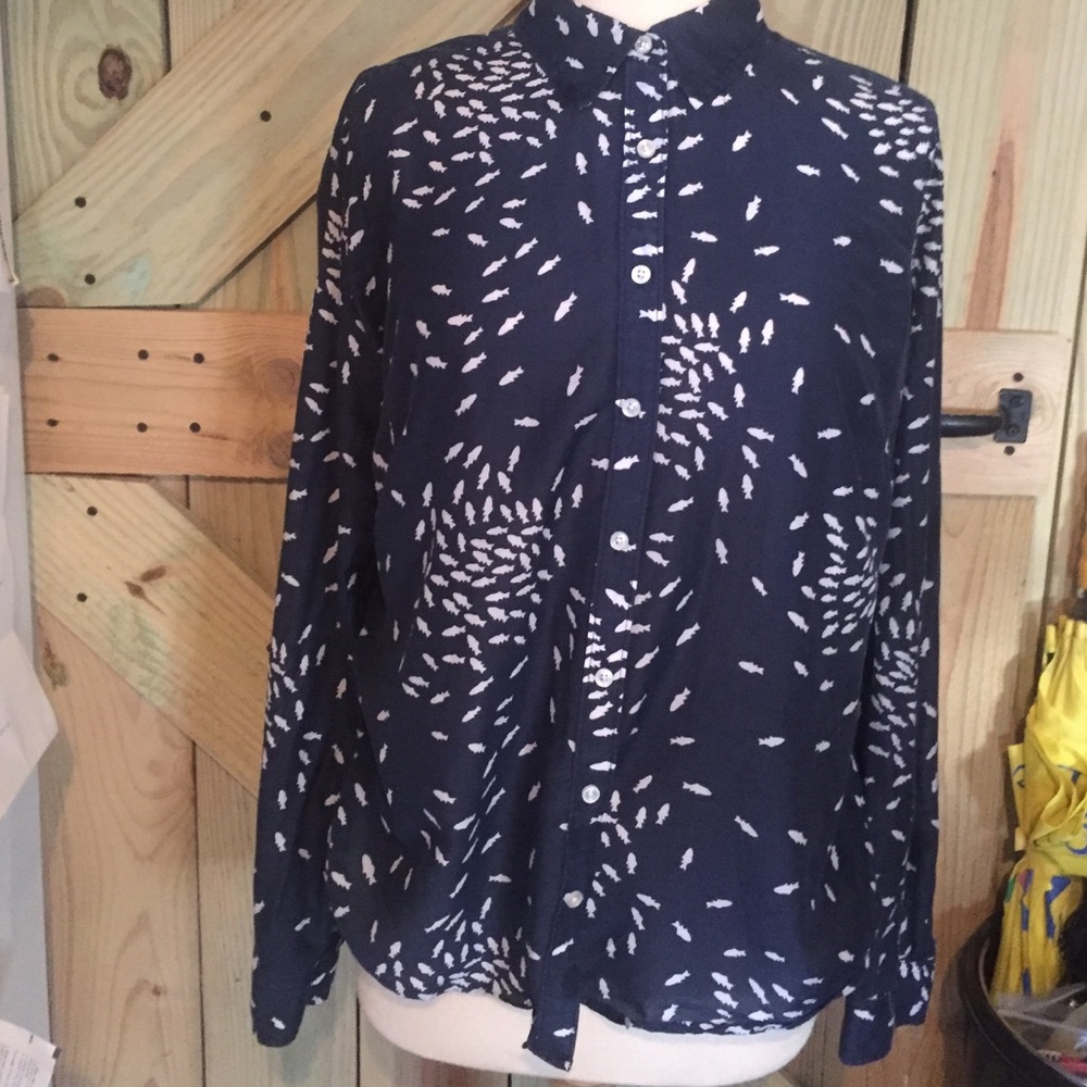 Fish print top
