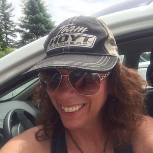 Meet your Posher, Elizabeth