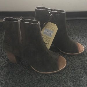 Tarmac Olive Perforated Suede Majorca Booties