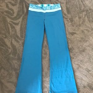 Lululemon yoga pants