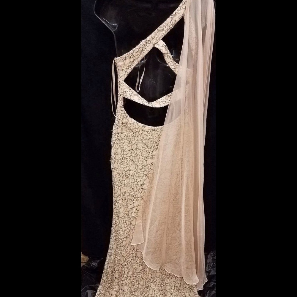 Dave and Johnny Cream with Jewels Vine print  Gown - Picture 4 of 7