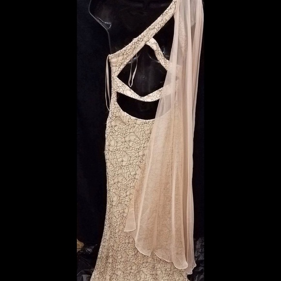 Dave and Johnny Cream with Jewels Vine print Gown - Picture 4 of 7