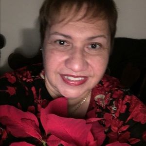 Meet your Posher, Yolanda