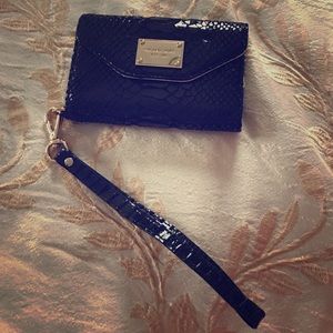 Michael Kors Phone Clutch