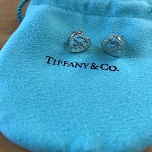 Never worn Tiffany's Mini-Heart tag earrings ❤