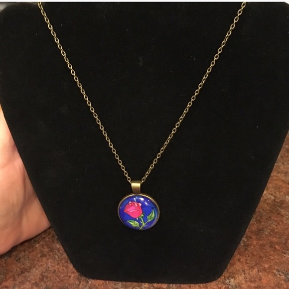 🌹Beauty and the Beast Necklace🌹 - Picture 3 of 3