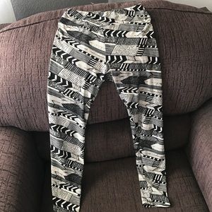 Lula Roe leggings one size