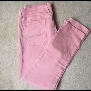 LOFT sz 10- Light pink skinny crop