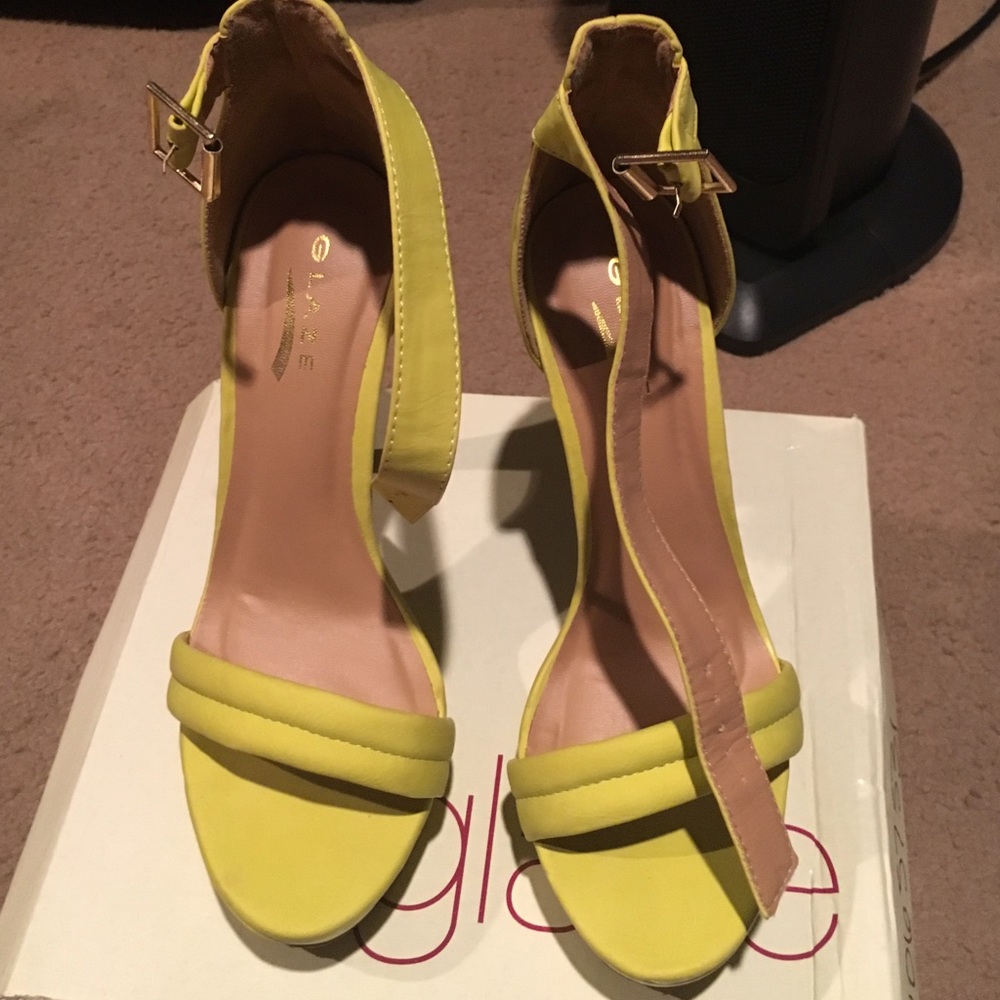 Lime, high heels w/around the ankle strap