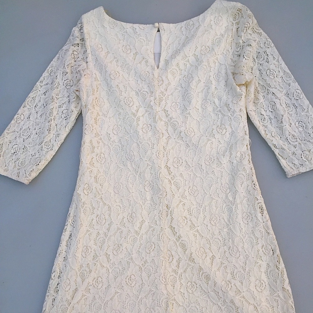 **SALE** White Lace Dress - Picture 3 of 3