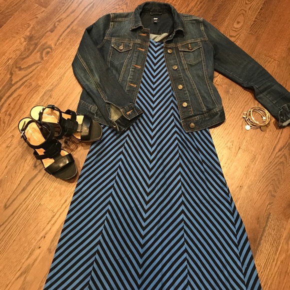 Mossimo Supply Co. Dresses & Skirts - Blue and black chevron sun dress