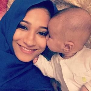 Meet your Posher, Sadia