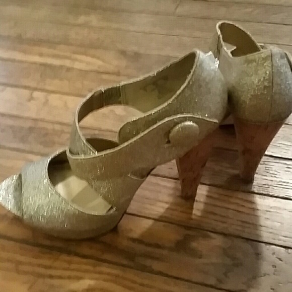 ZAYA GLITTERING GOLD HEELS - Picture 5 of 7