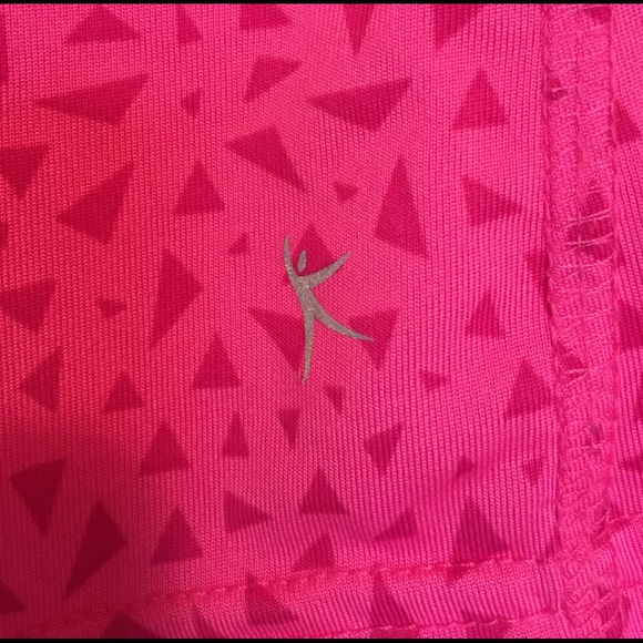 Danskin NOW semi fitted top. Polyester - Picture 3 of 5