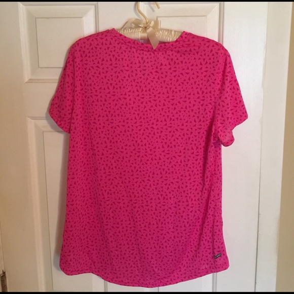 Danskin NOW semi fitted top. Polyester - Picture 4 of 5