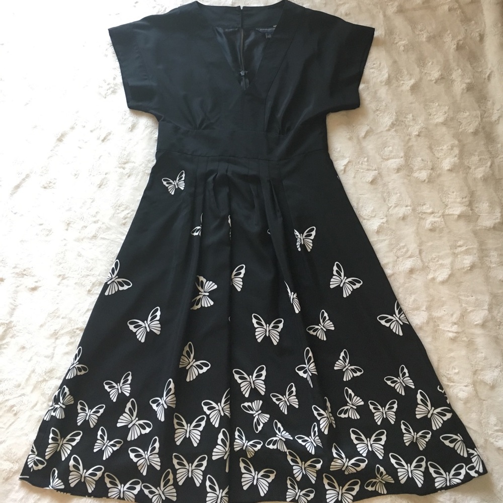 Banana Republic EUC size 0 black dress