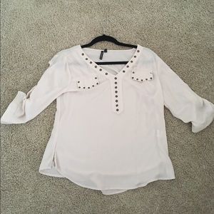 Off white studded 3/4 sleeve shirt