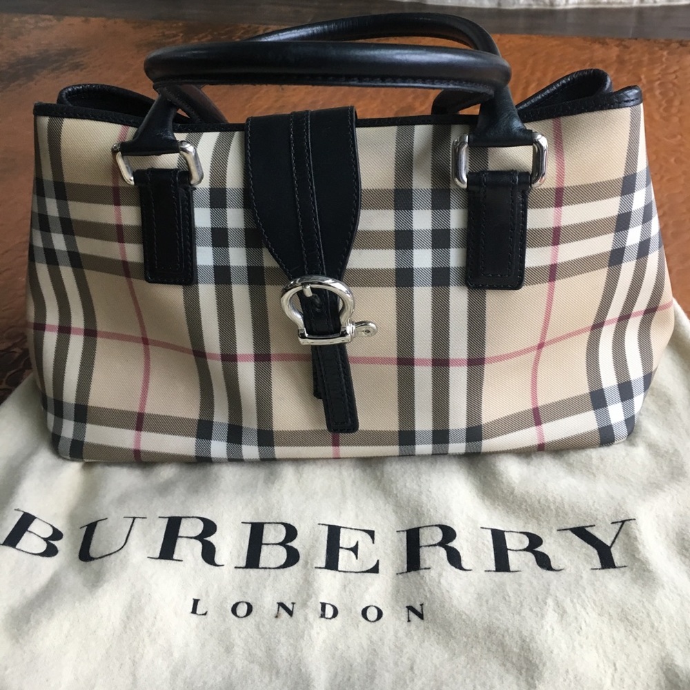 BURBERRY Handbag