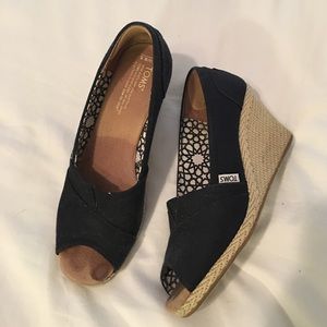 TOMS | Black Canvas Women's Espadrilles