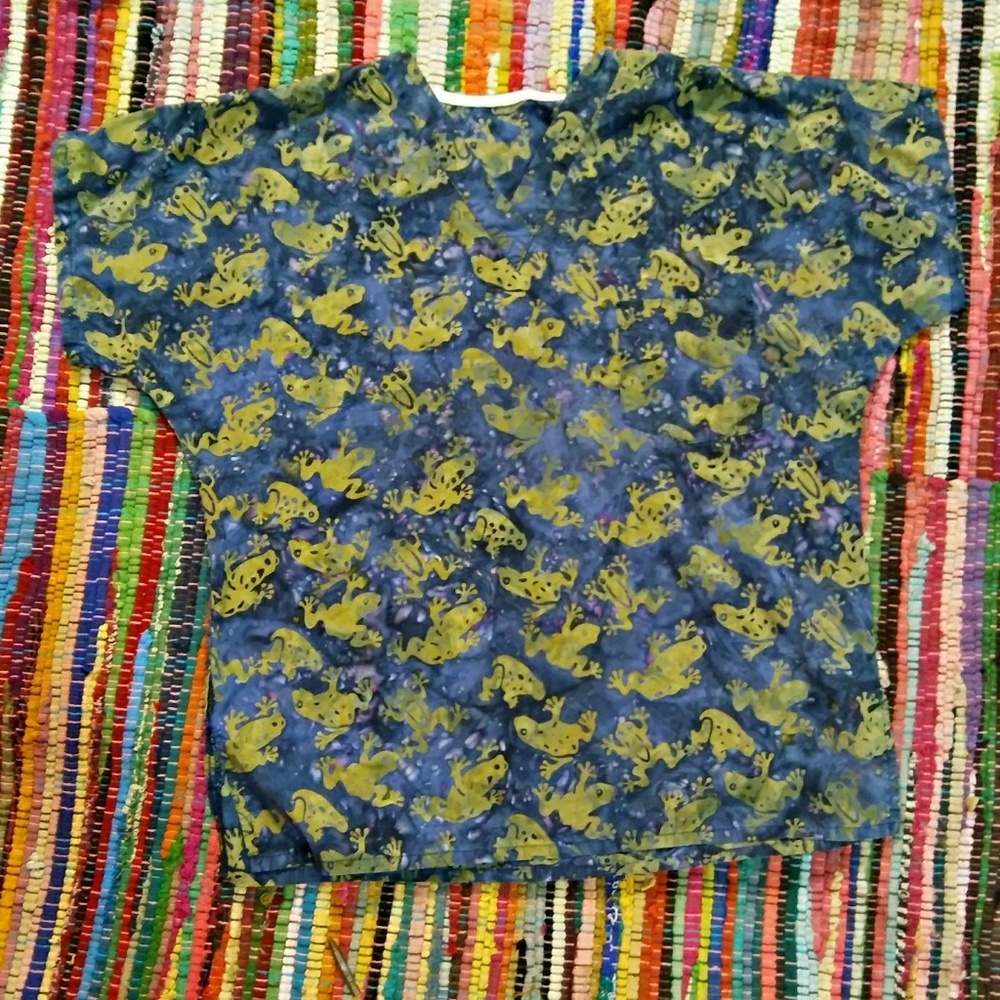 Ladie's Scrub Top