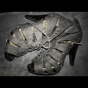 Caged tie-up Black Sandals