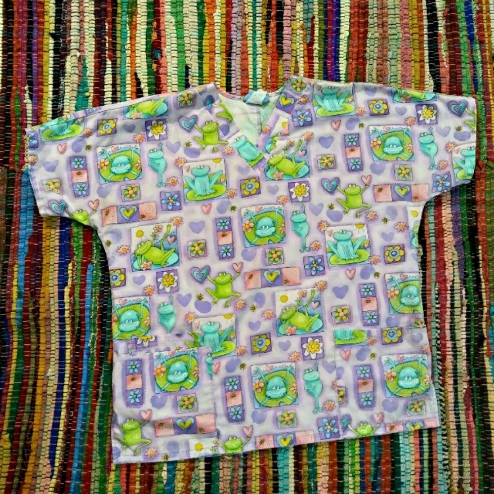 Ladie's Scrub Top