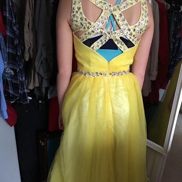 Yellow Prom Dress with rhinestone accenting - Picture 4 of 4