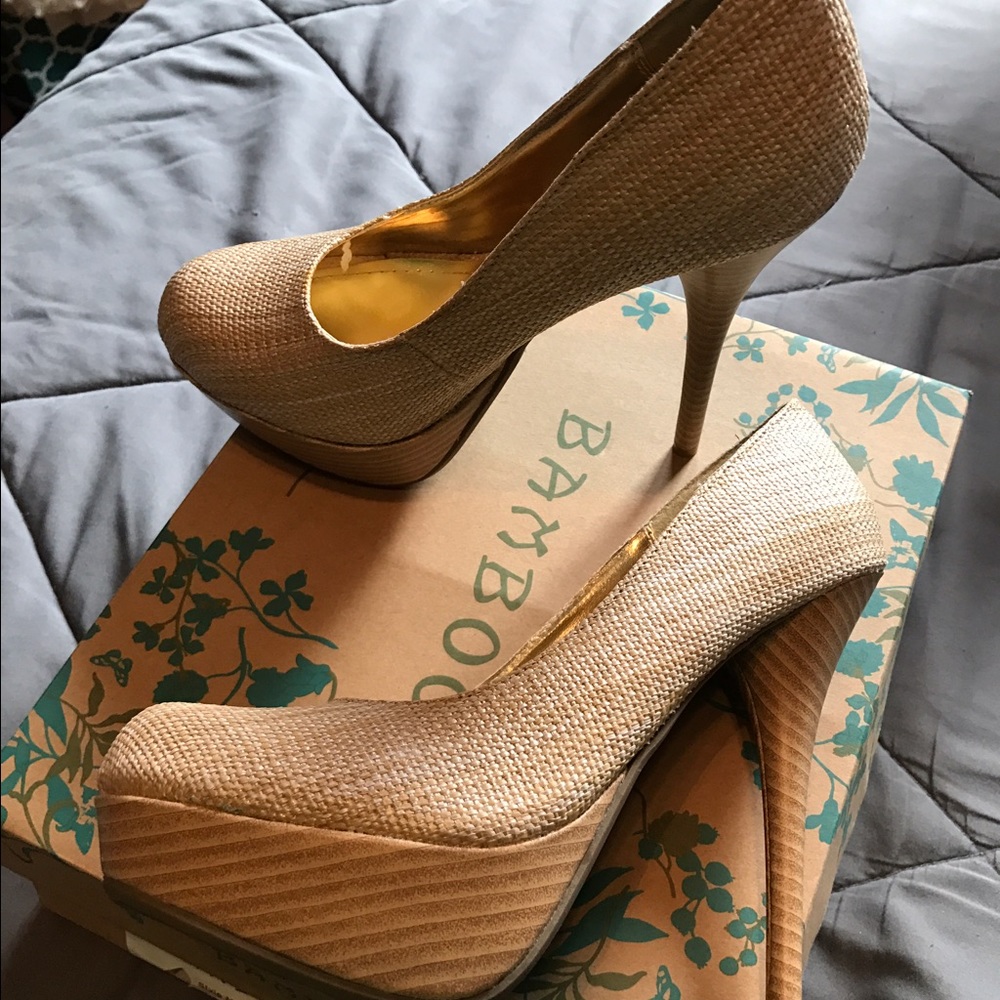 Tan heels 6.5