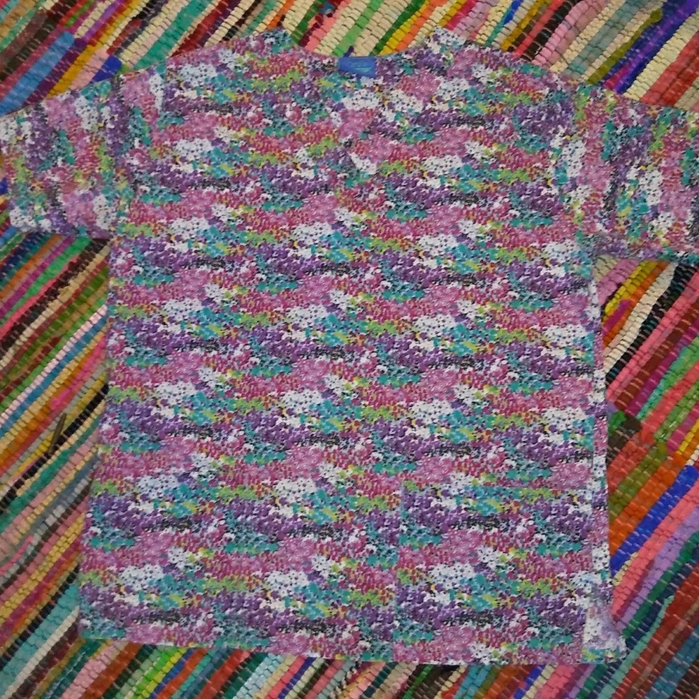Ladie's Scrub Top