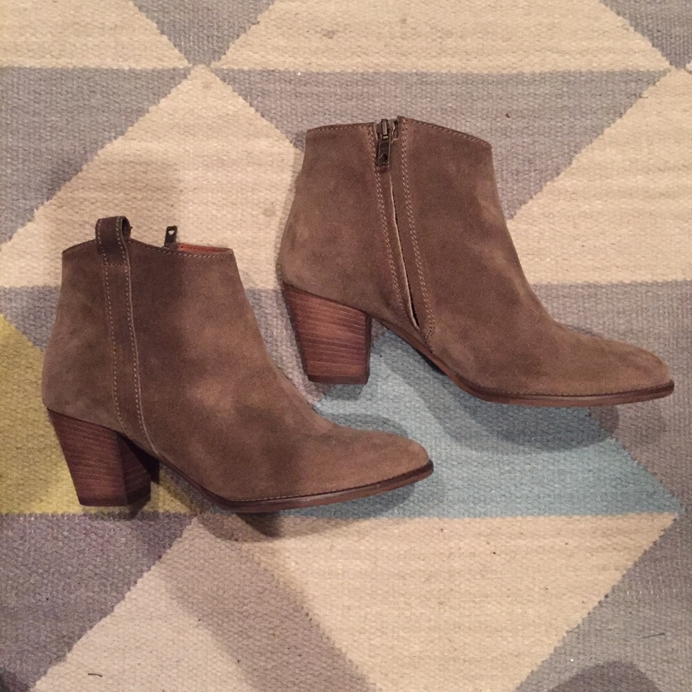 Madewell Billie bootie Size 6 Deep Marsh