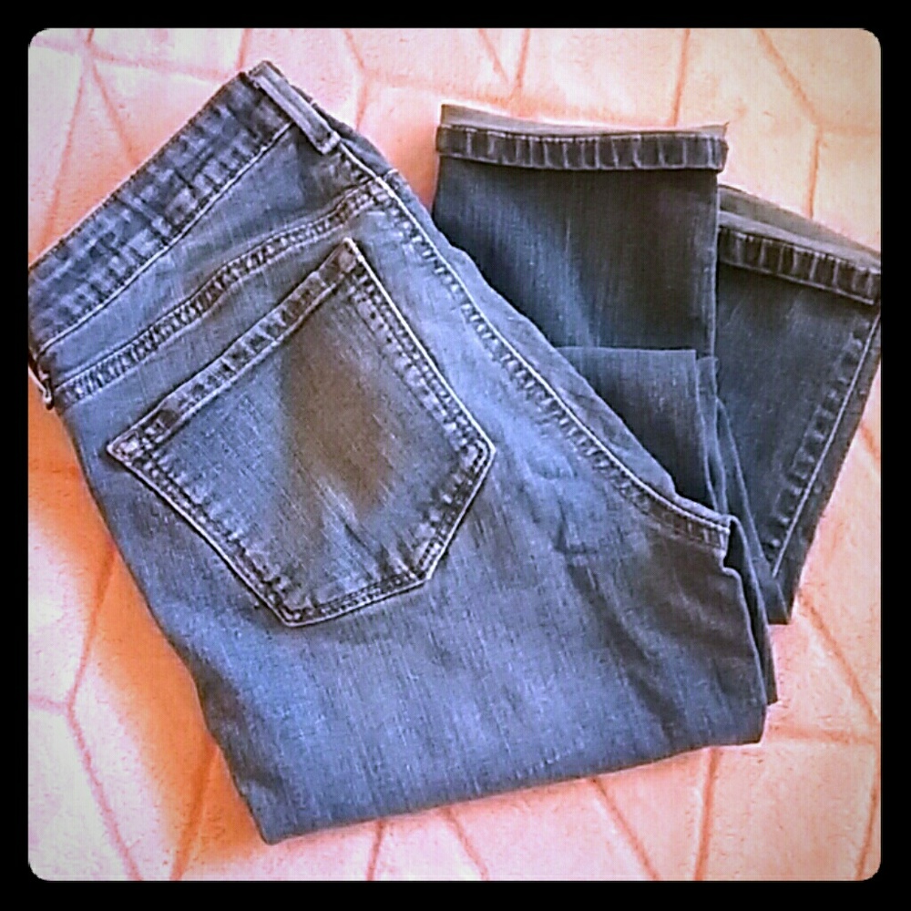 Jessica Simpson Forever Skinny Crop 27