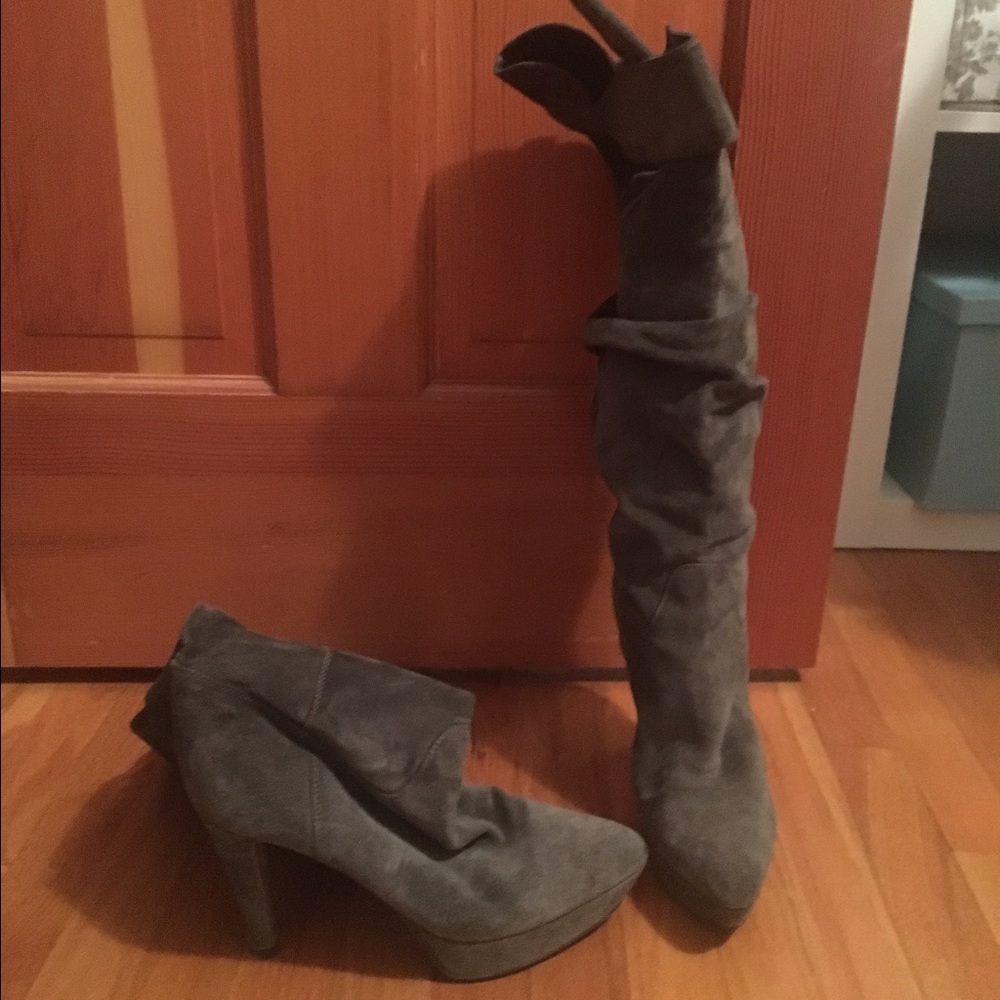 Suede boots