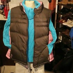 3/20. Puffer vest