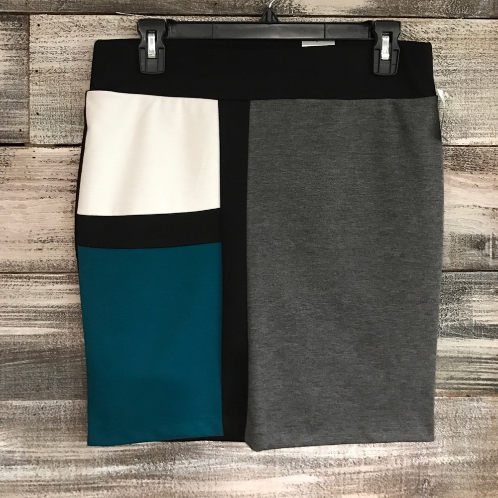 NWT Maurices Color Block Skirt
