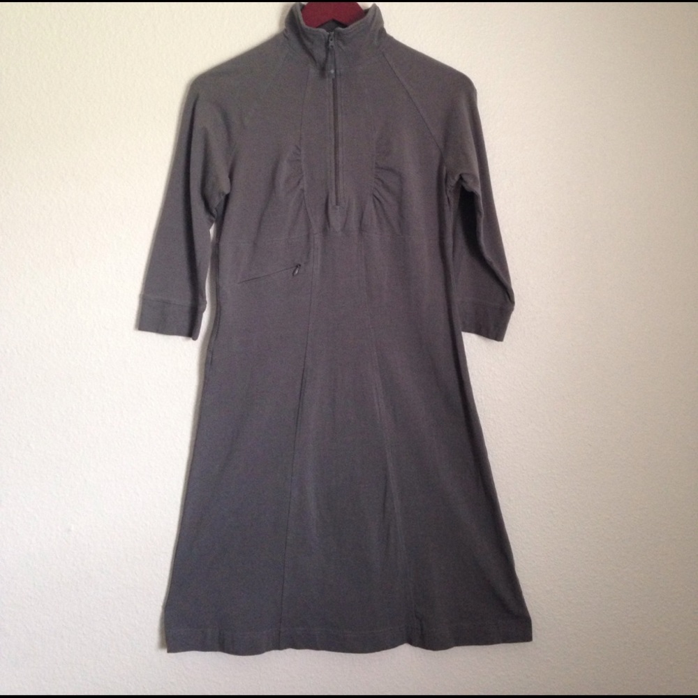 Athleta S Gray Half Zip 3/4 Sleeve Dress