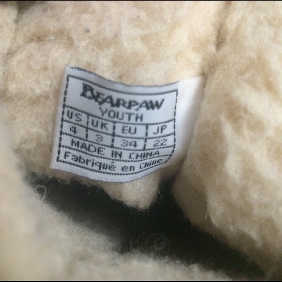 *Donated* Bearpaw suede pull on boot - Picture 4 of 8