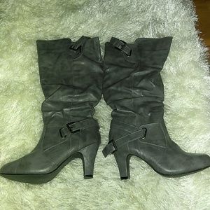 Grey Rue 21 boots